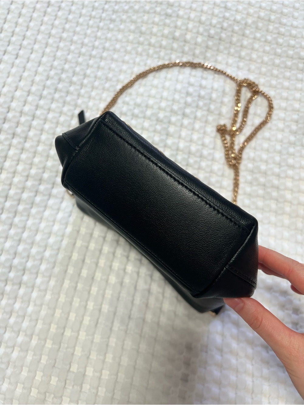 AllSaints Evaline Eyelet Leather Crossbody Bag Black Gold Chain - Picture 6 of 14